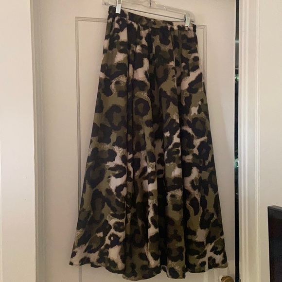 NWT! GORGEOUS Flint & Moss New York Maxi - Picture 2 of 6